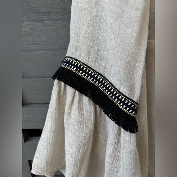 I.N. Studio Boho Linen Blouse with Asymmetrical Hem and Ruffle Sleeves Size PS - Picture 5 of 8